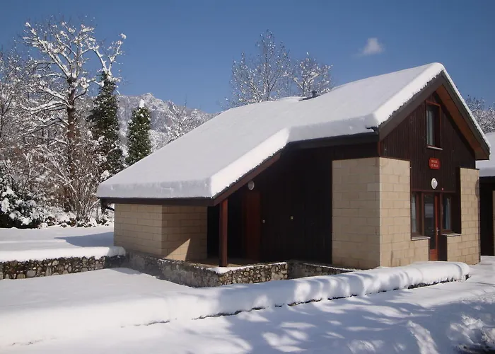 Le Pas De L'ours Aston