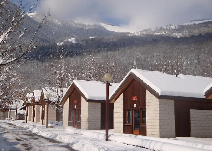 Le Pas De L'ours Aston