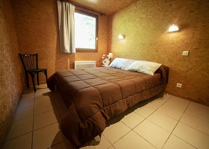 Le Pas De L'ours База отдыха Астон